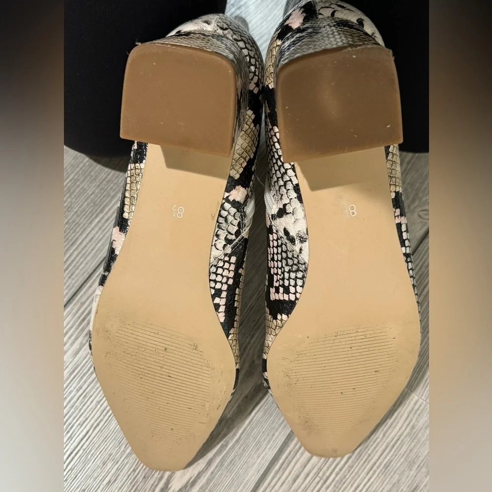 Cocoa Faux Snakeskin Ankle Boots Size 8.5, Vegan Leather, 2.25 inch heel - Picture 9 of 9